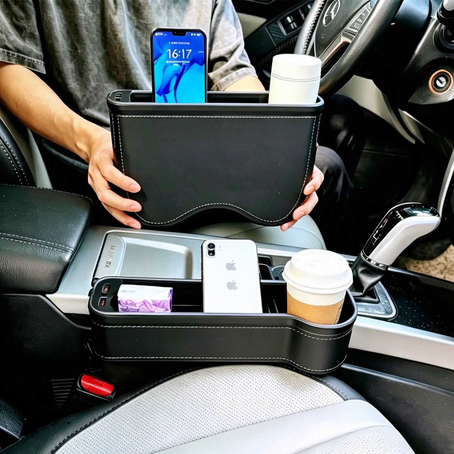 Console Voiture Luxe LED RGB avec Porte-Gobelet et Chargeur Téléphone